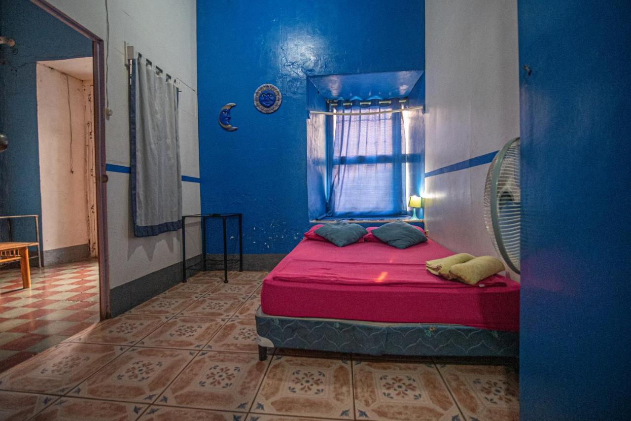 Hostal Mochilas Гранада Стая снимка