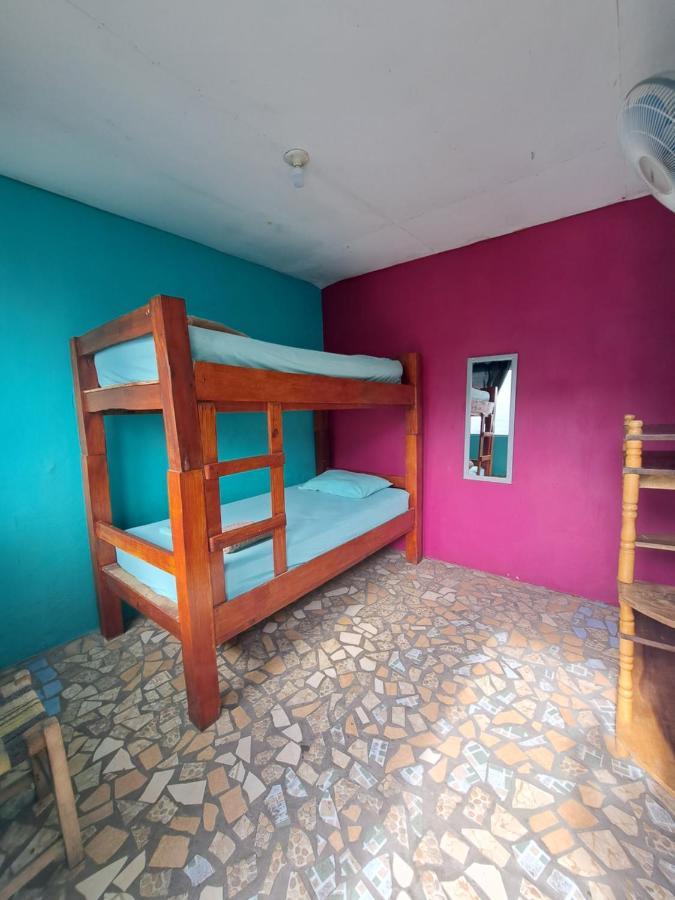 Hostal Mochilas Гранада Стая снимка